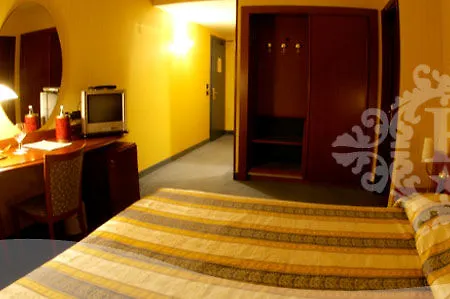 Hotel Donizetti 3*