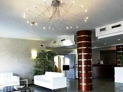 Hotel Donizetti Lallio